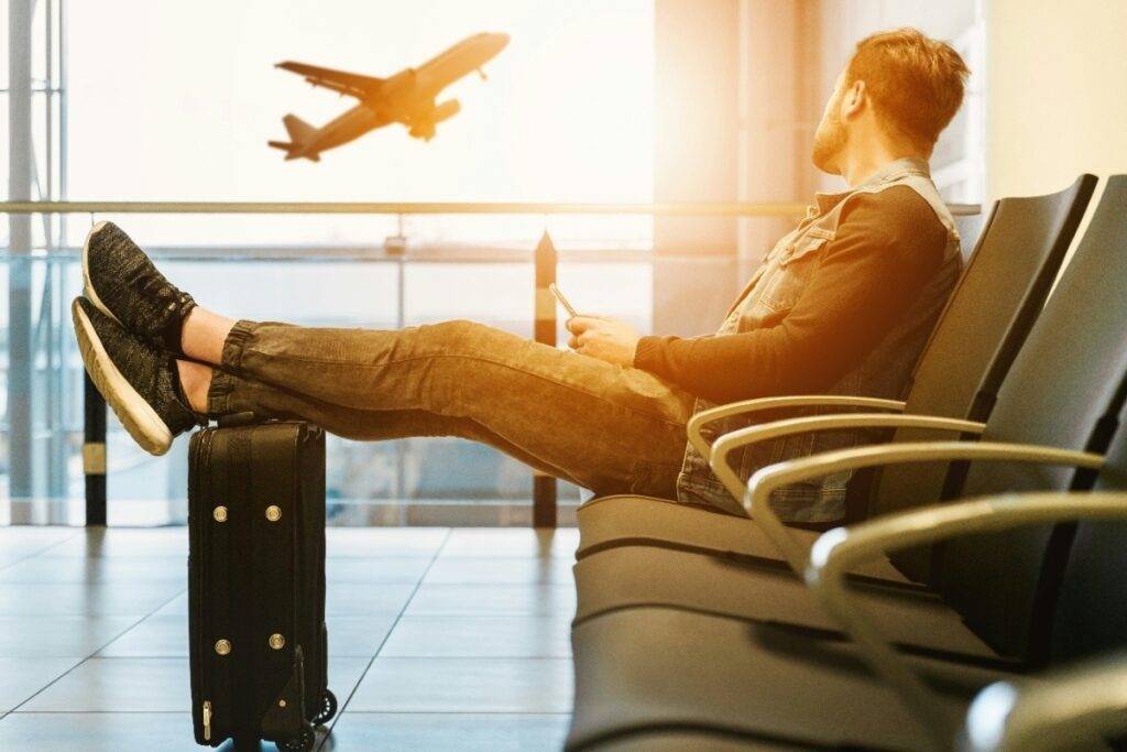 AIG-Travel-Guard-Review-Why-Direct-Insurance-is-Better-in-a-Crisis