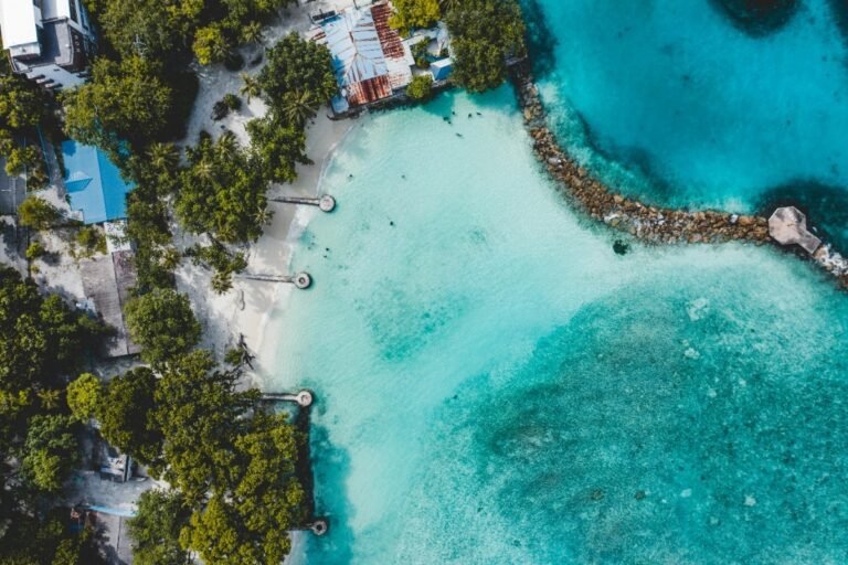 Best Time to Visit the Maldives: Weather, Prices and Tips for 2026