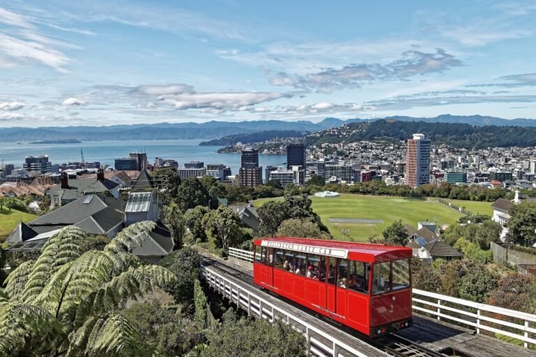 Best Time to Visit New Zealand: A Complete Season-by-Season Guide