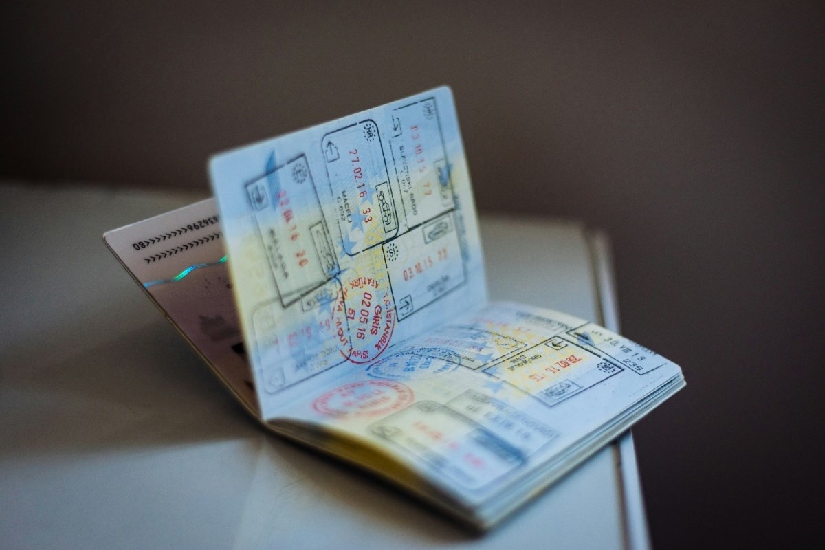 Lost Your UK Passport Abroad Emergency Travel Guide (Who Can Apply & How) Sunset Weekly