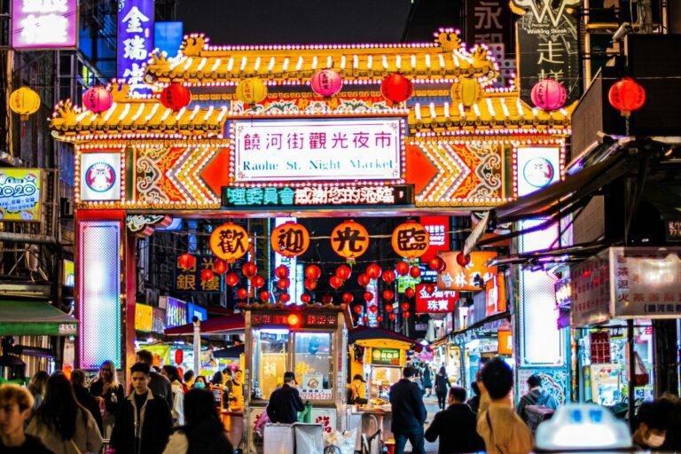 How to Eat in Taiwan Night Markets, Tainan Specialities and Etiquette