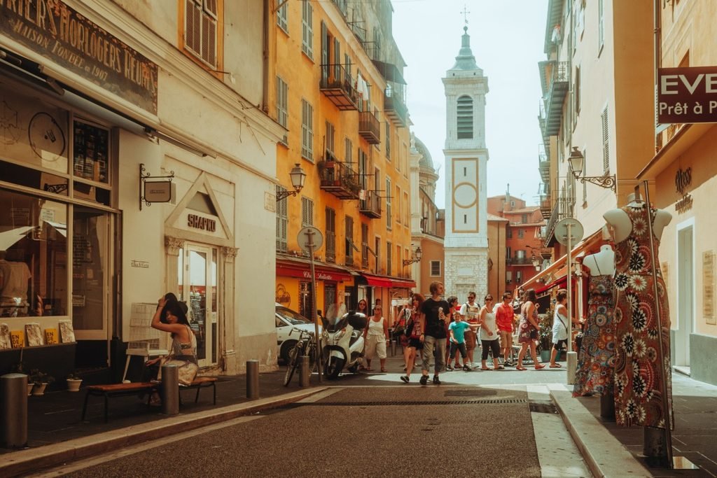 11 Days in Summer Paris Lyon Provence and Nice