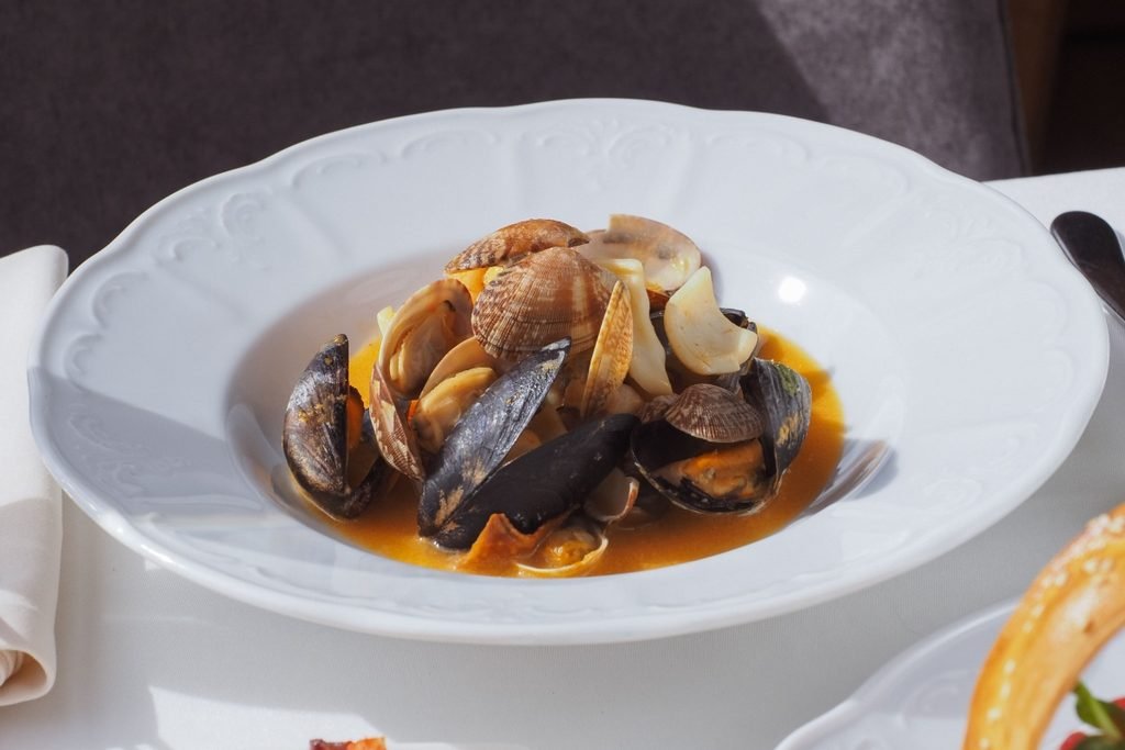 Provence Bouillabaisse, Markets and Rosé